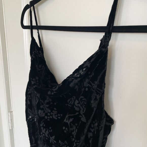 Urban Outfitters Midi Dress Sz Medium Velvet Burnout Whimsigoth Dark Romantic - Picture 3 of 10